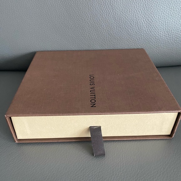 Boxes wallets L.V - Picture 1 of 3